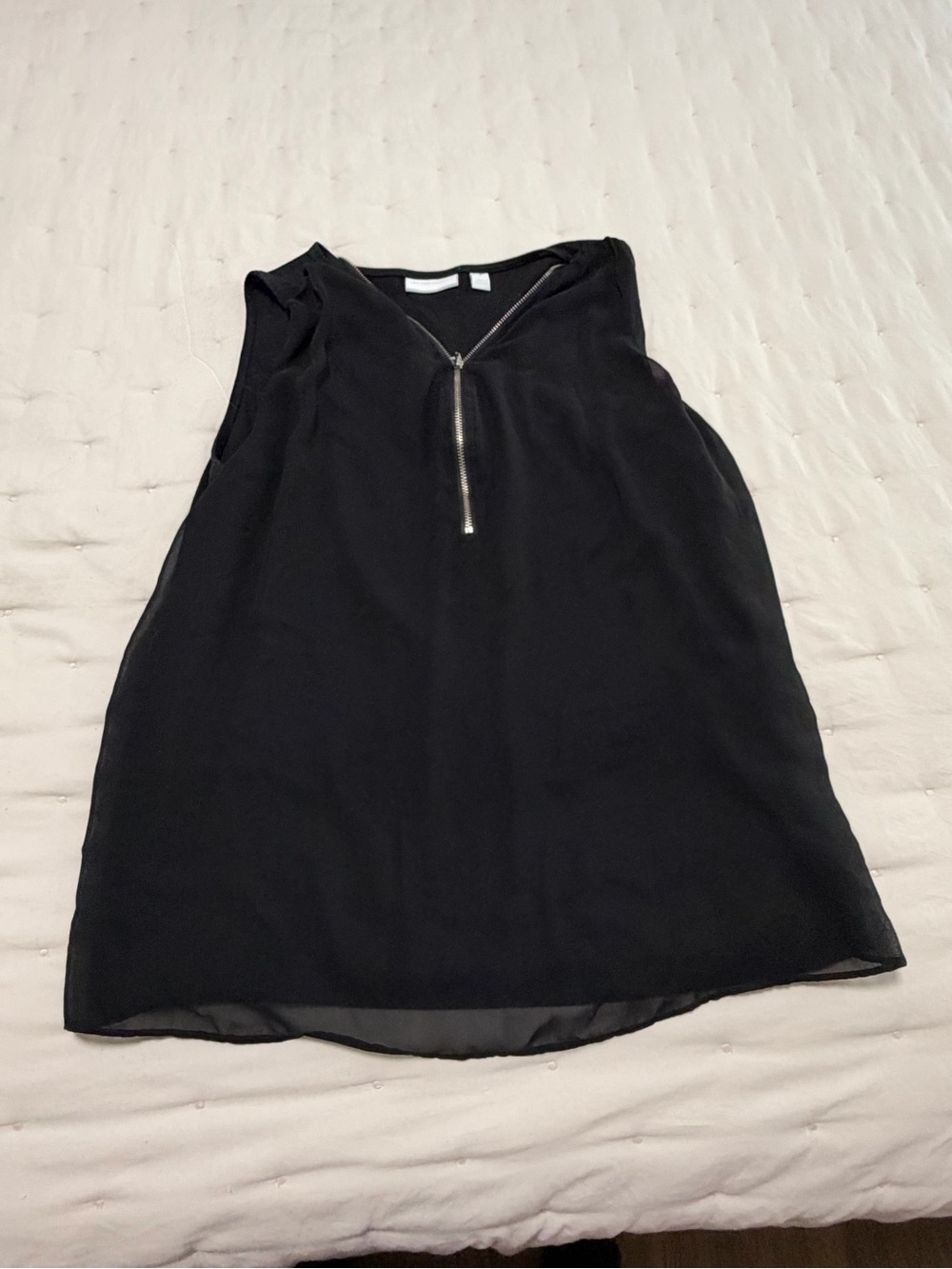 New York & Company Black Sleeveless Zip-Front Blouse